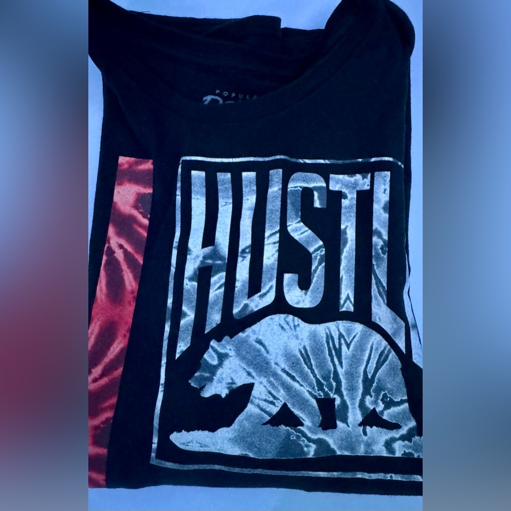 Hustle tshirt w graphic design